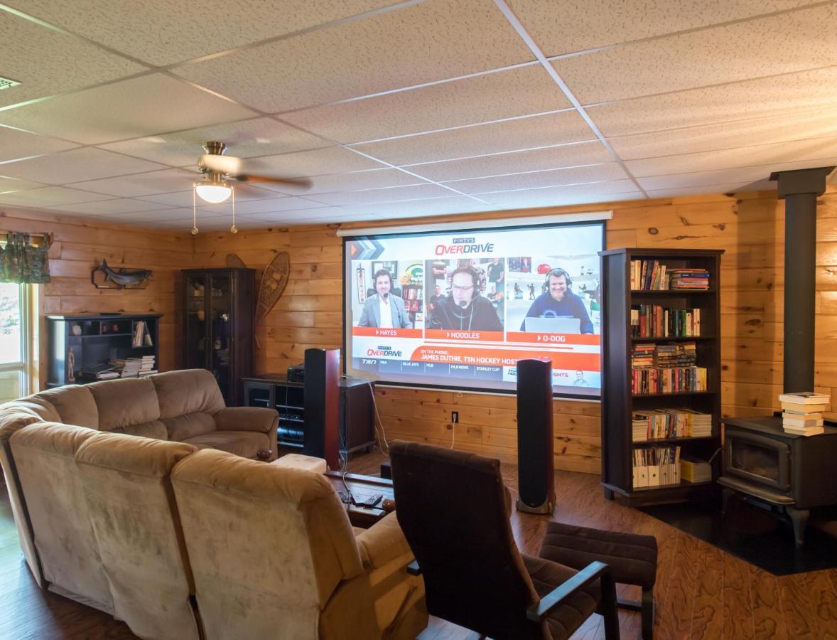 Madawaska Lodge-Cottage Екстериор снимка