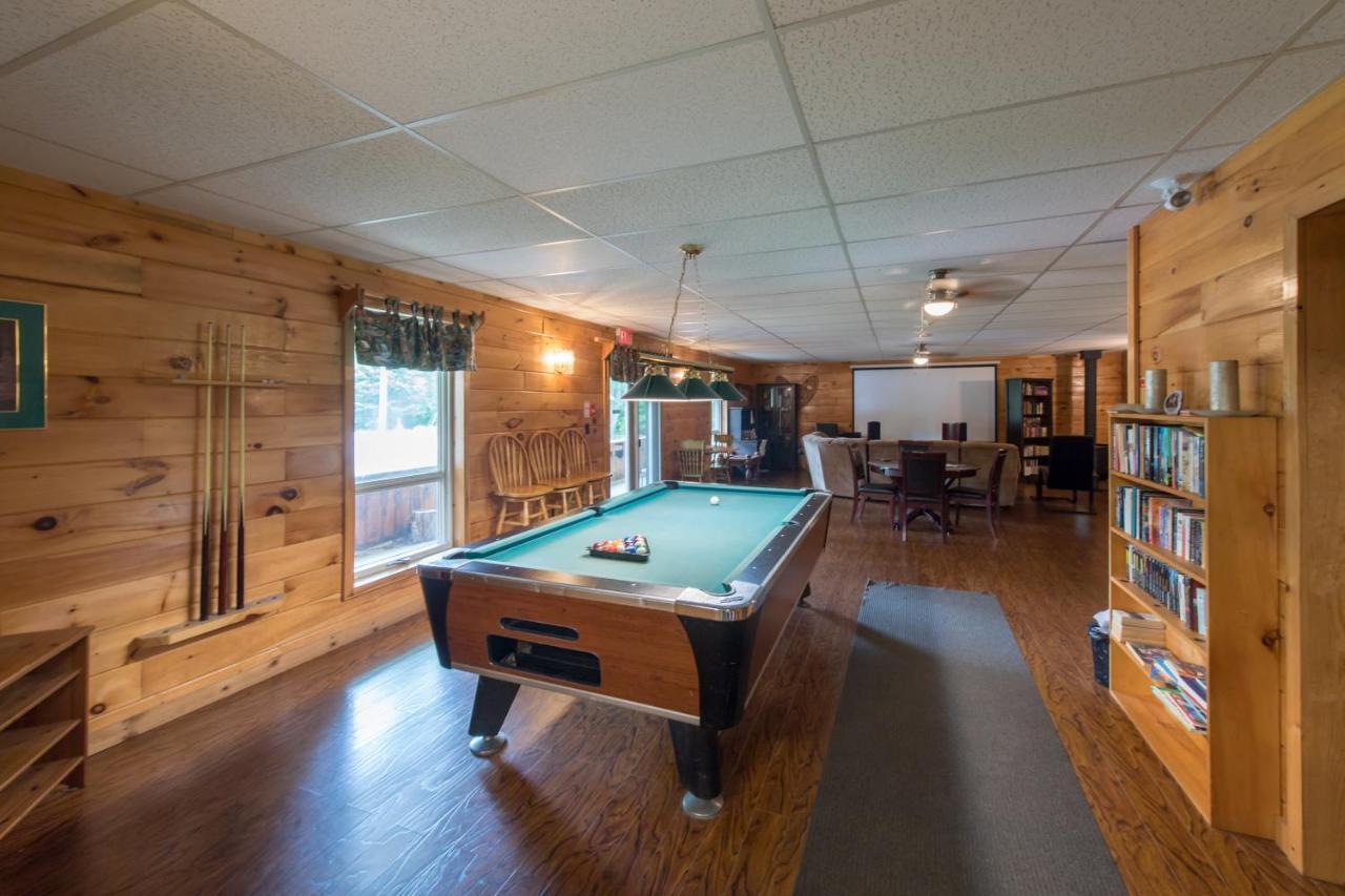 Madawaska Lodge-Cottage Екстериор снимка