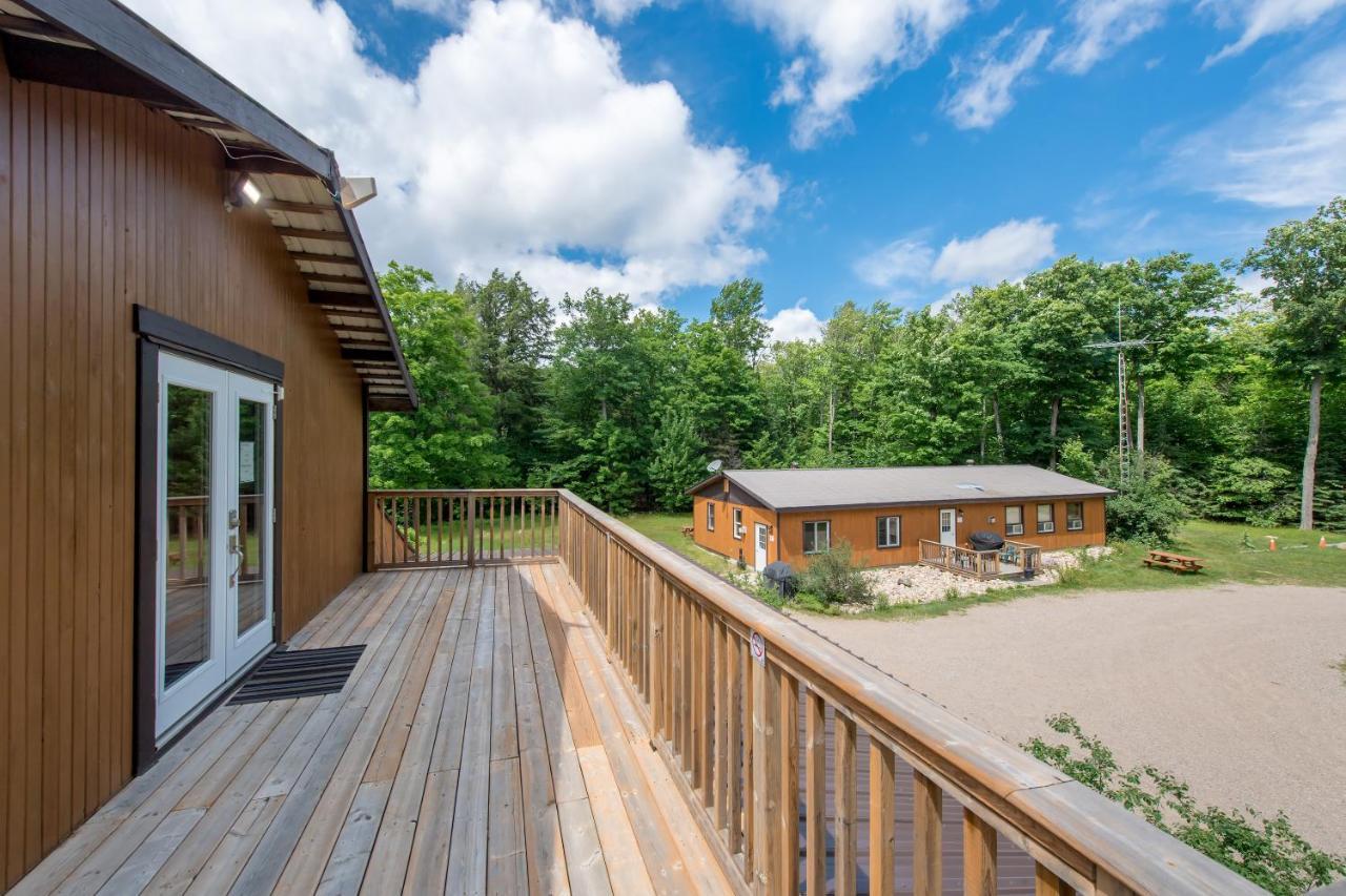Madawaska Lodge-Cottage Екстериор снимка