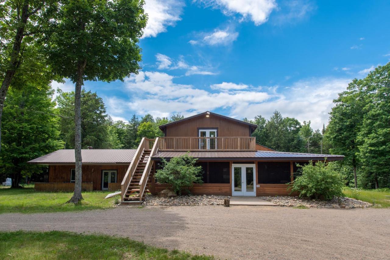 Madawaska Lodge-Cottage Екстериор снимка