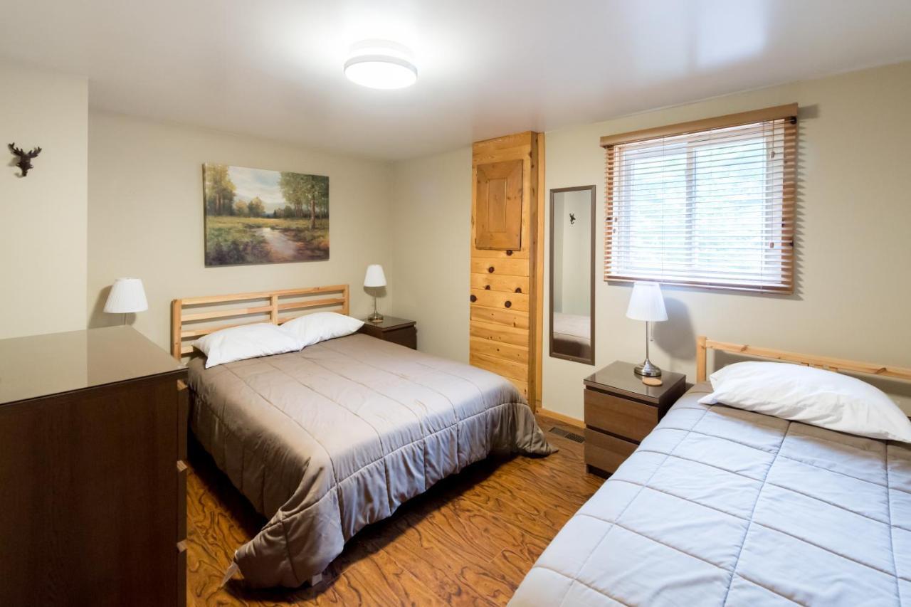 Madawaska Lodge-Cottage Екстериор снимка