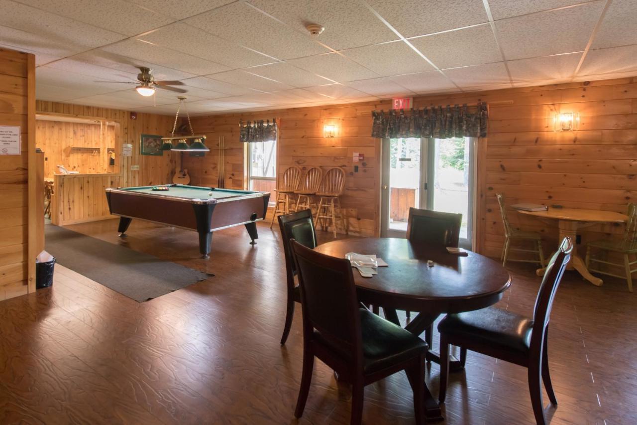 Madawaska Lodge-Cottage Екстериор снимка