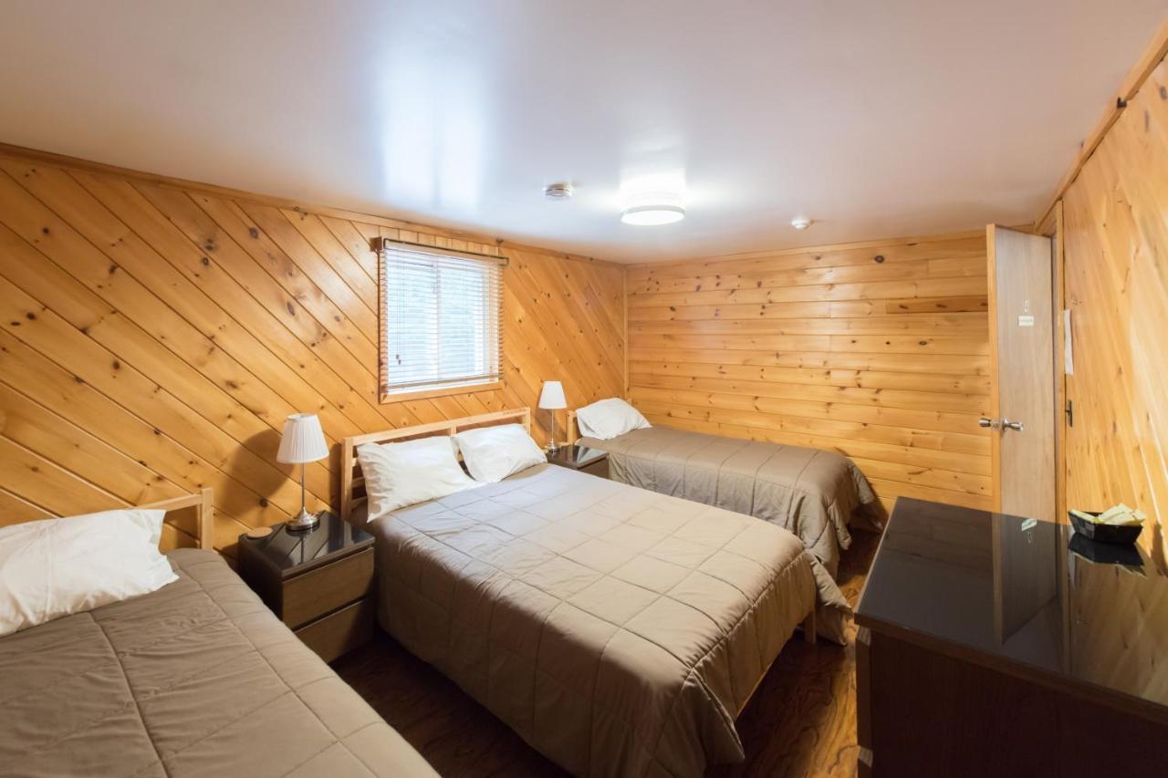 Madawaska Lodge-Cottage Екстериор снимка