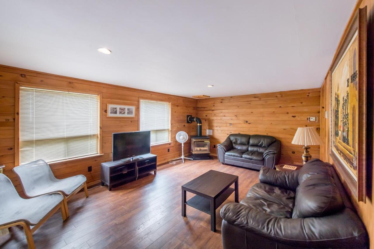 Madawaska Lodge-Cottage Екстериор снимка