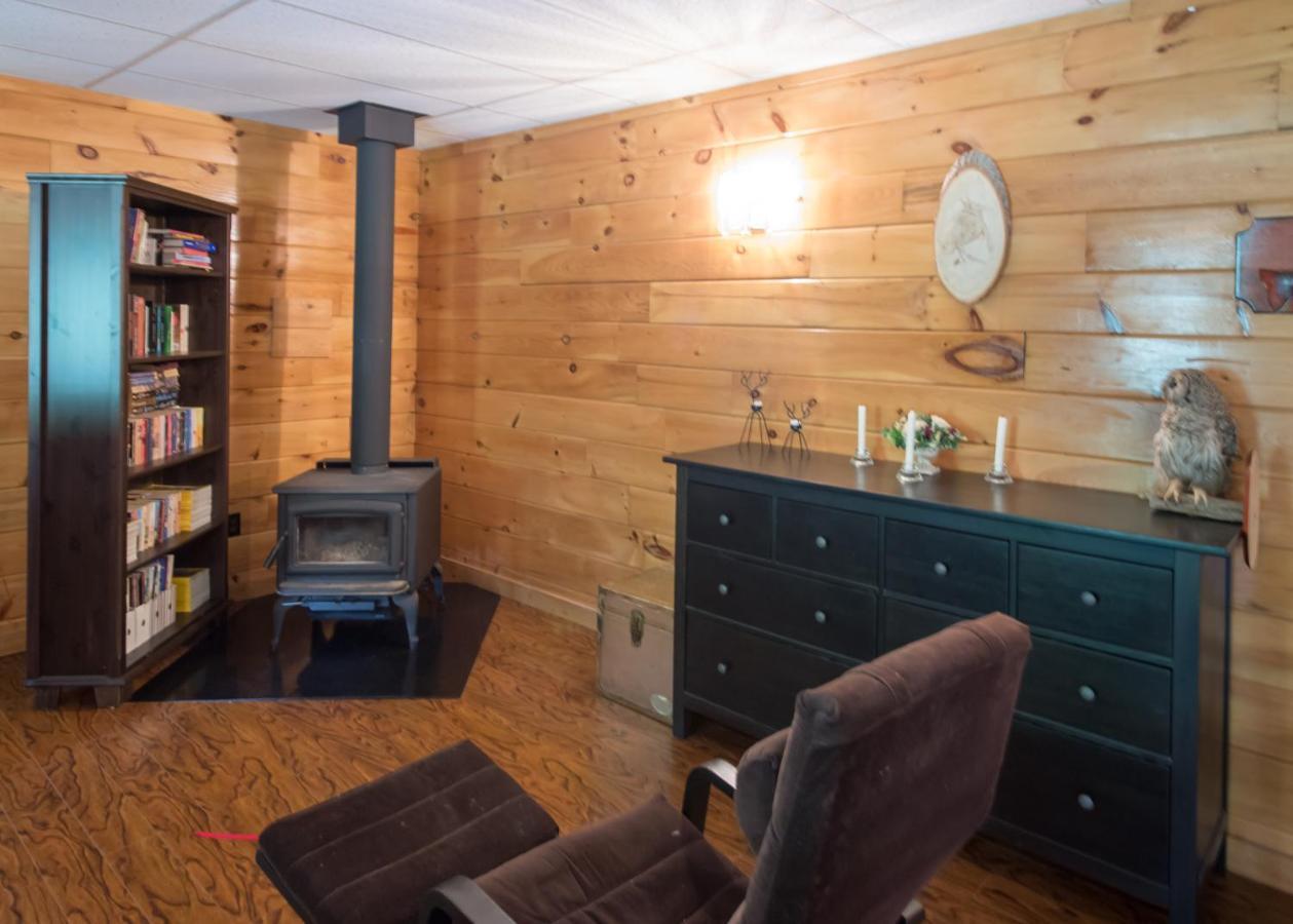 Madawaska Lodge-Cottage Екстериор снимка