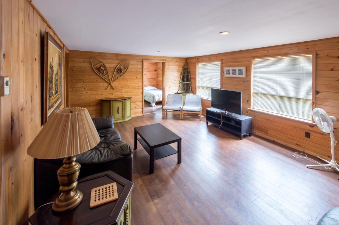 Madawaska Lodge-Cottage Екстериор снимка