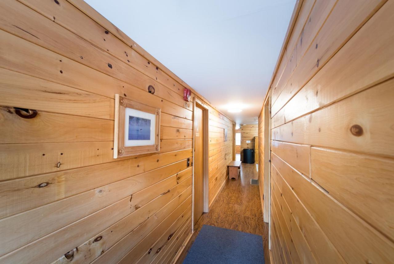 Madawaska Lodge-Cottage Екстериор снимка